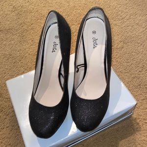 Black Glitter Pumps